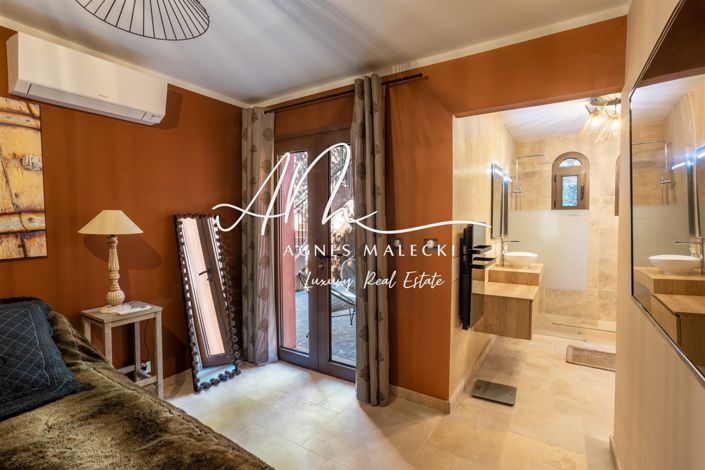 Image No.15-5 Bed House for sale