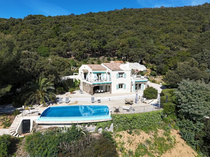 Image No.2-5 Bed House for sale