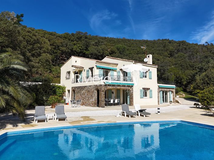 Image No.29-5 Bed House for sale