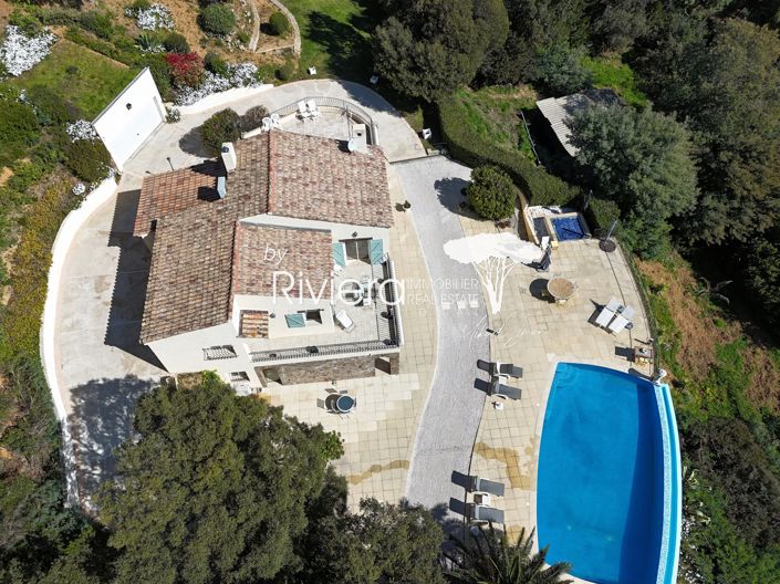 Image No.5-5 Bed House for sale