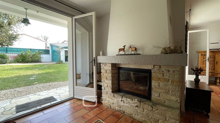 Image No.11-5 Bed House for sale