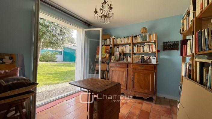 Image No.22-5 Bed House for sale