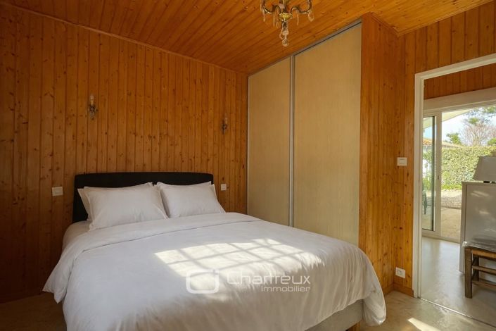 Image No.27-5 Bed House for sale