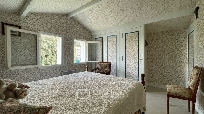 Image No.35-5 Bed House for sale