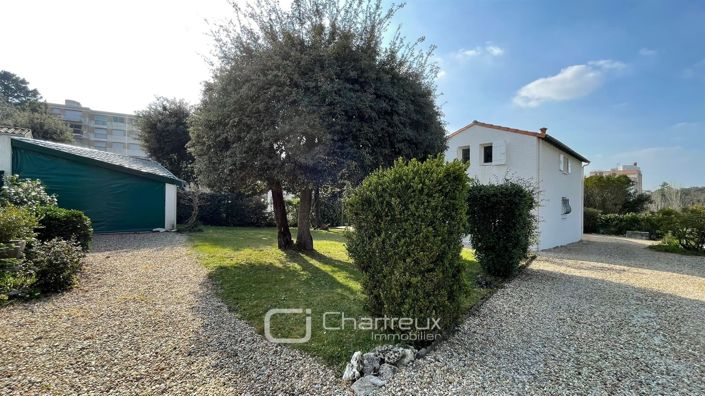 Image No.41-5 Bed House for sale