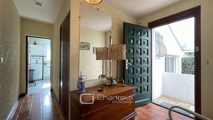 Image No.7-5 Bed House for sale