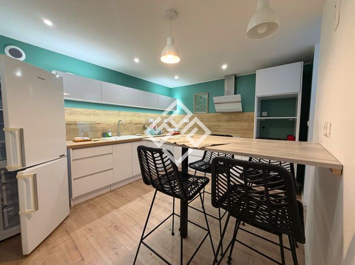 Image No.2-3 Bed House for sale