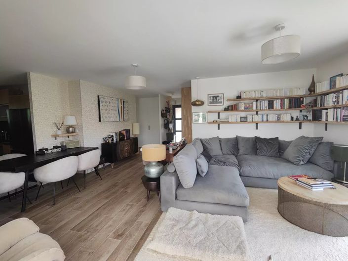 Image No.6-3 Bed House for sale