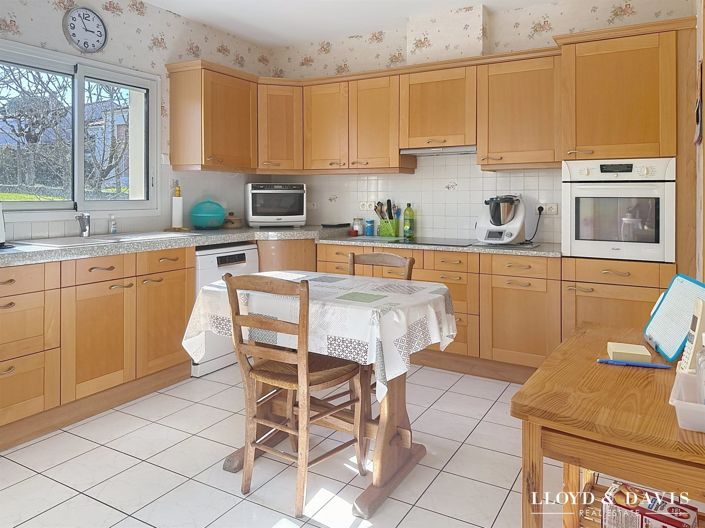 Image No.4-3 Bed House for sale