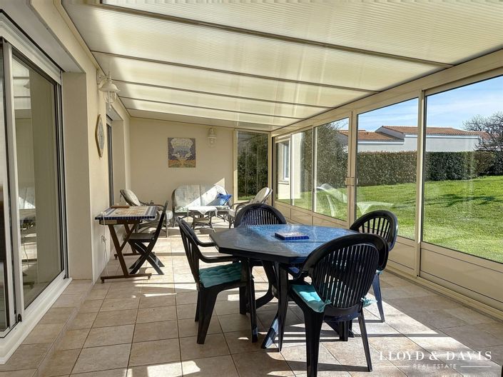 Image No.5-3 Bed House for sale