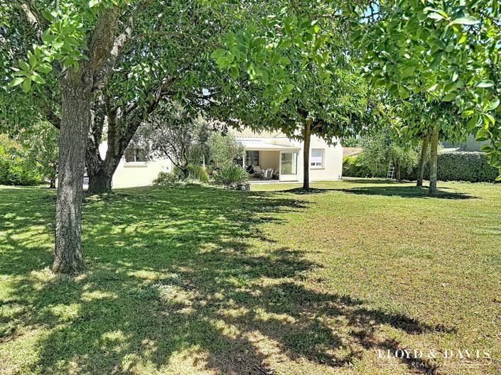 Image No.9-3 Bed House for sale
