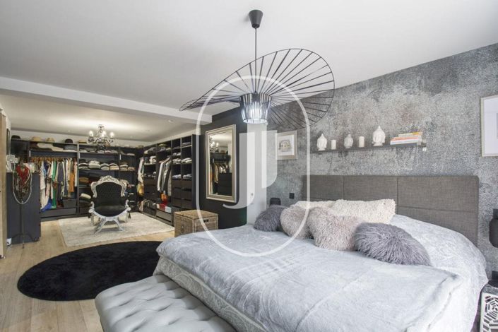 Image No.8-3 Bed House for sale