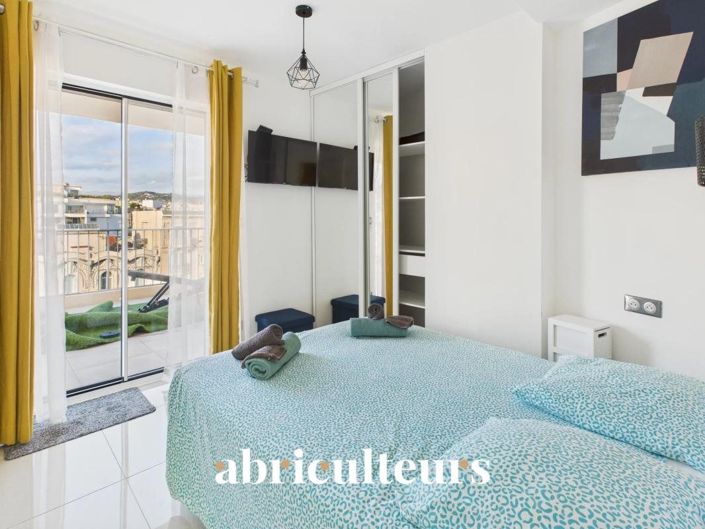 Image No.16-2 Bed Apartment for sale