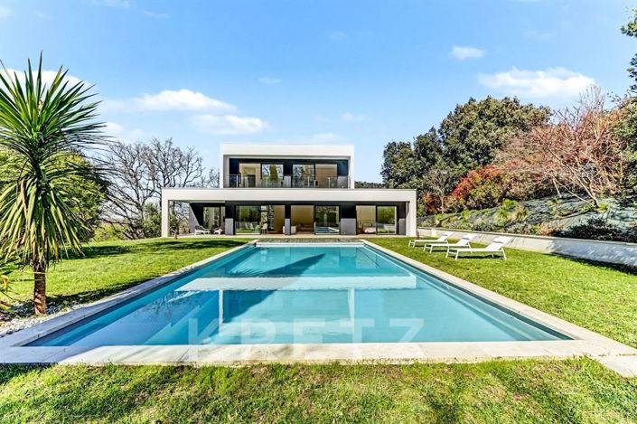 Image No.2-4 Bed Property for sale