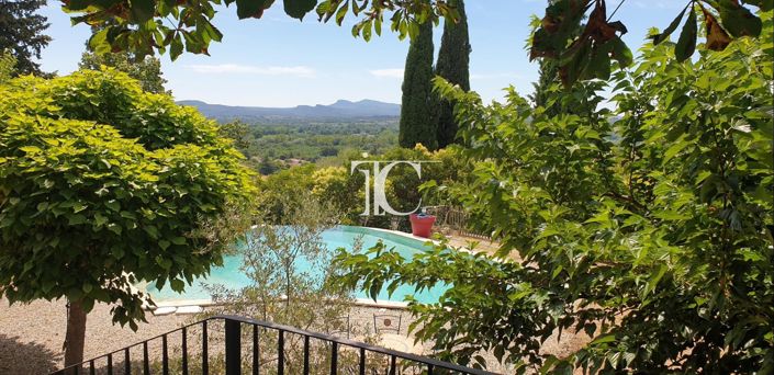 Image No.16-5 Bed House for sale