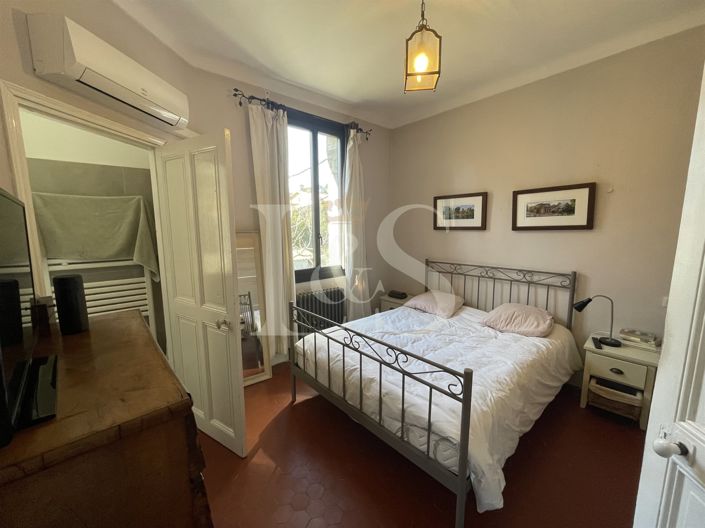 Image No.10-5 Bed House for sale