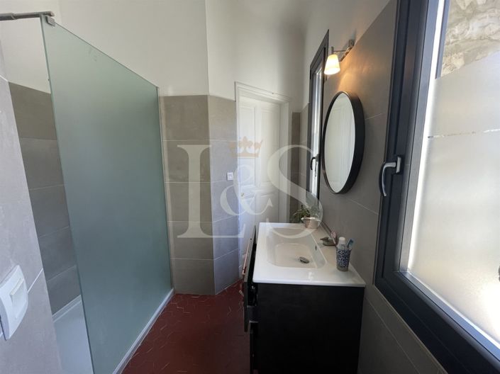 Image No.11-5 Bed House for sale