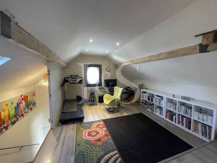 Image No.14-5 Bed House for sale