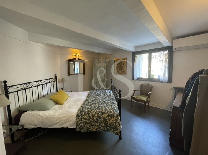 Image No.19-5 Bed House for sale