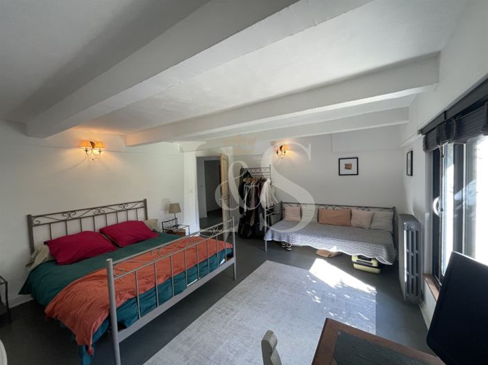 Image No.20-5 Bed House for sale