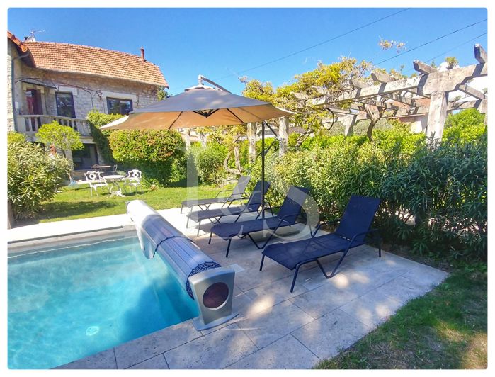 Image No.5-5 Bed House for sale