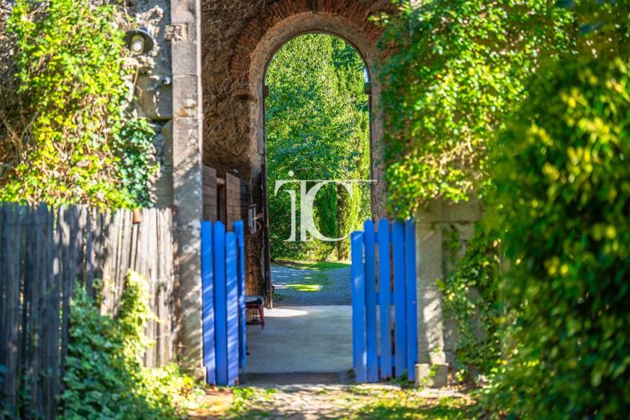 Image No.17-12 Bed House for sale