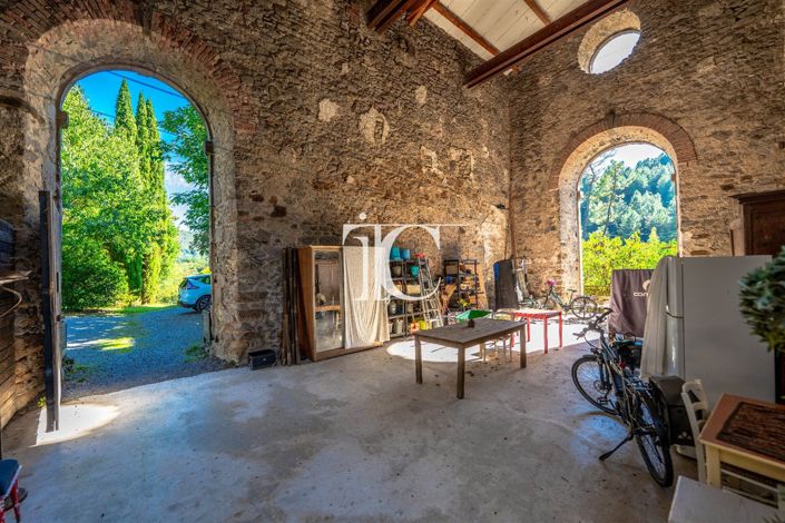 Image No.18-12 Bed House for sale