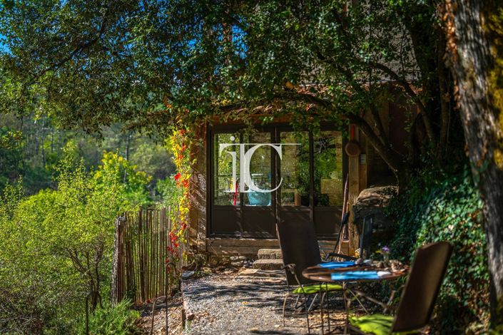 Image No.29-12 Bed House for sale