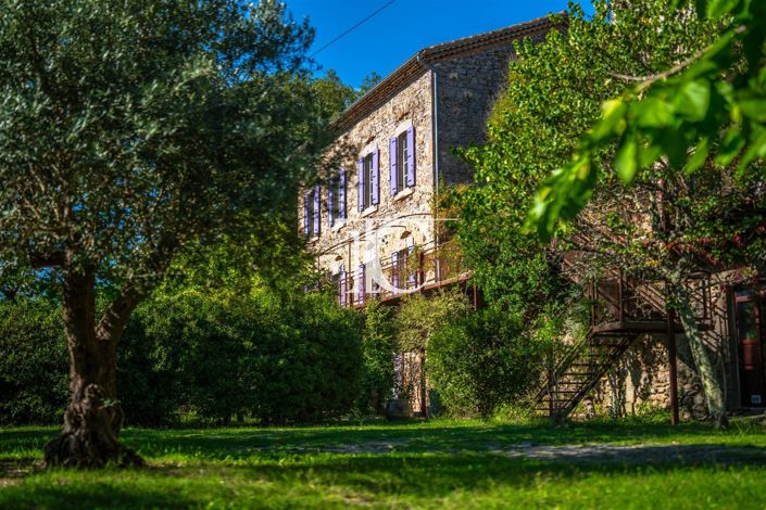 Image No.38-12 Bed House for sale