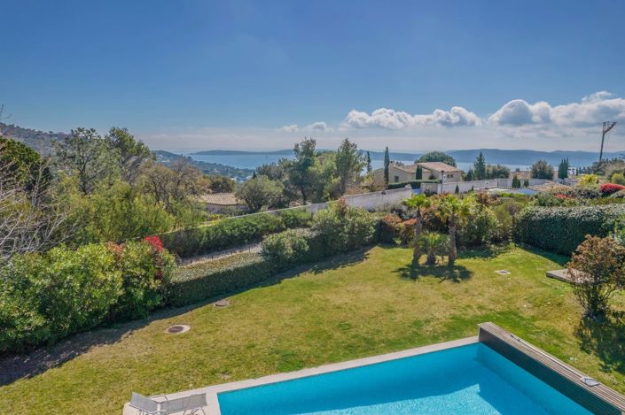 Image No.6-4 Bed House for sale