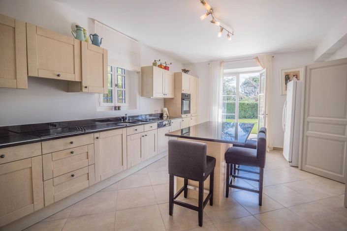 Image No.7-4 Bed House for sale