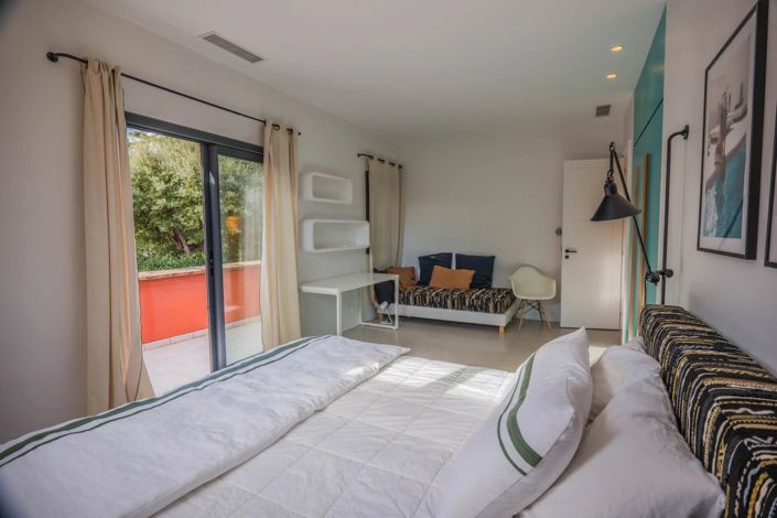 Image No.12-5 Bed House for sale