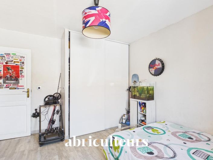 Image No.17-4 Bed House for sale