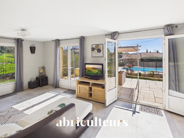 Image No.8-4 Bed House for sale