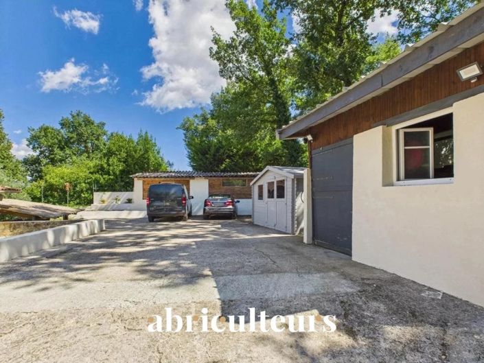 Image No.18-4 Bed House for sale