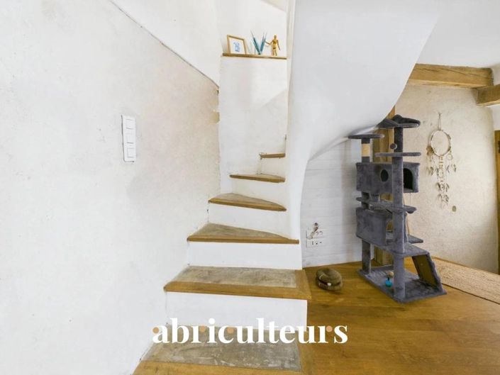 Image No.9-2 Bed House for sale