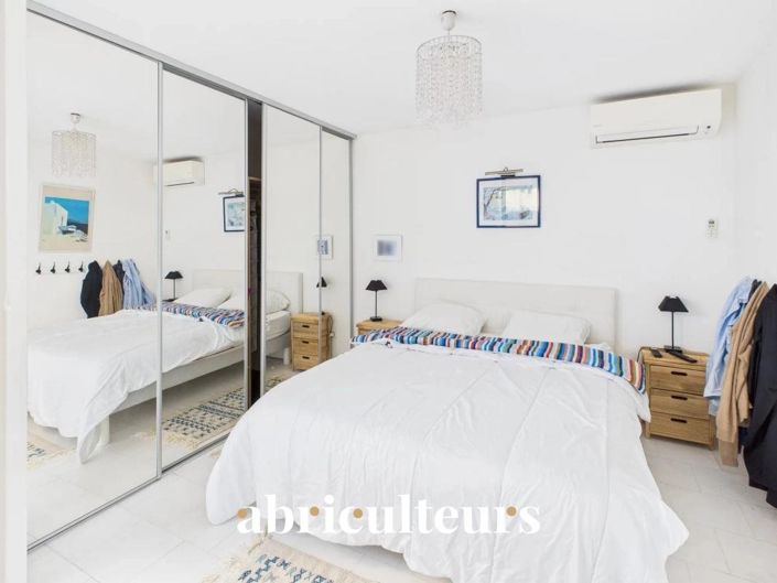 Image No.10-5 Bed Apartment for sale