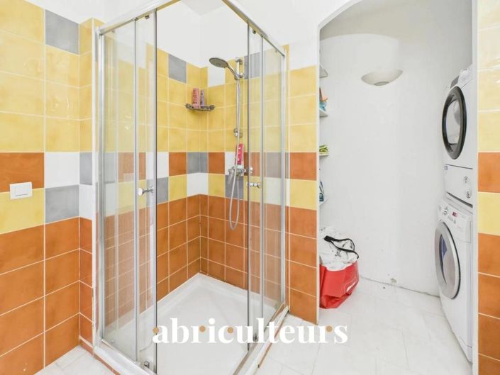 Image No.16-5 Bed Apartment for sale