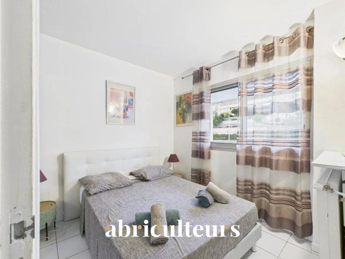 Image No.19-5 Bed Apartment for sale