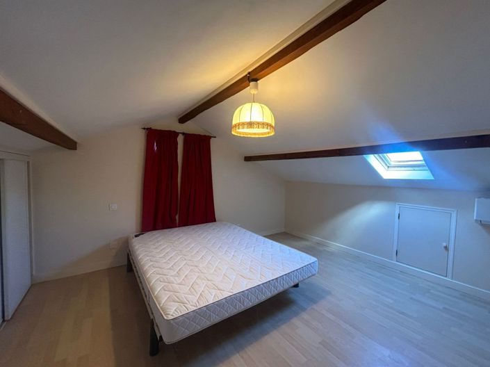 Image No.10-5 Bed House for sale