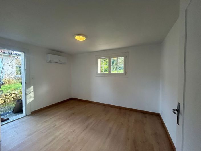 Image No.14-5 Bed House for sale