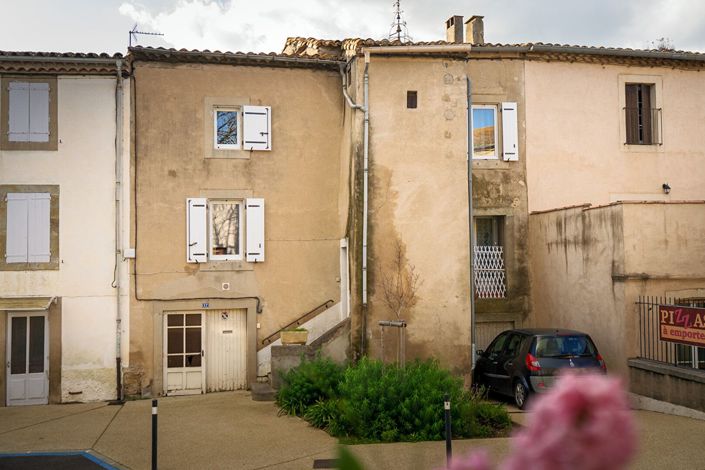 Image No.10-3 Bed House for sale