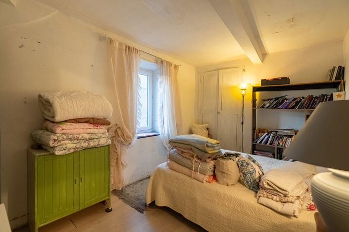 Image No.15-3 Bed House for sale