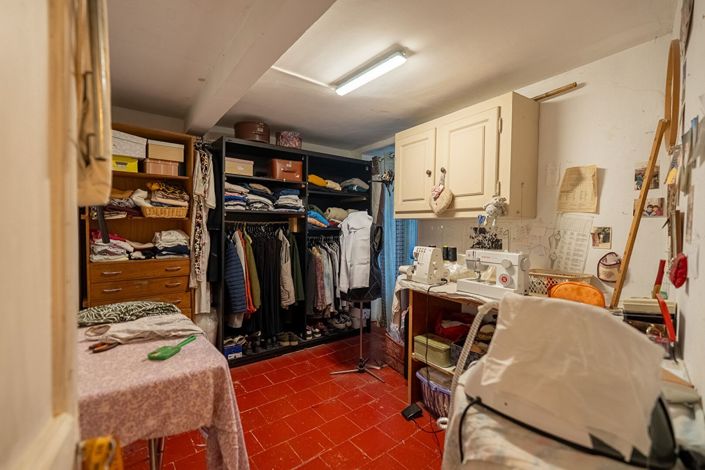 Image No.16-3 Bed House for sale