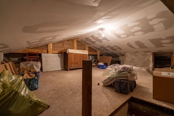 Image No.17-3 Bed House for sale