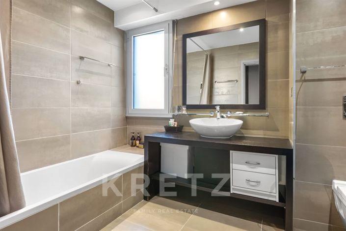 Image No.16-3 Bed Apartment for sale