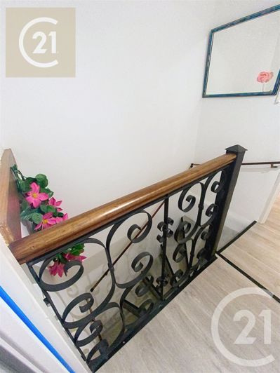 Image No.10-2 Bed House for sale