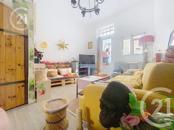 Image No.2-2 Bed House for sale