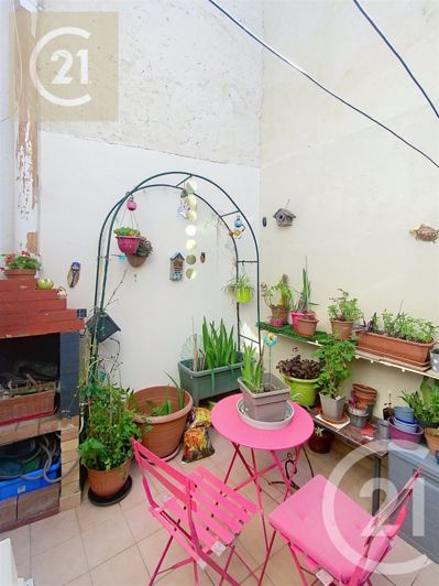 Image No.4-2 Bed House for sale