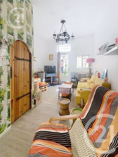 Image No.6-2 Bed House for sale